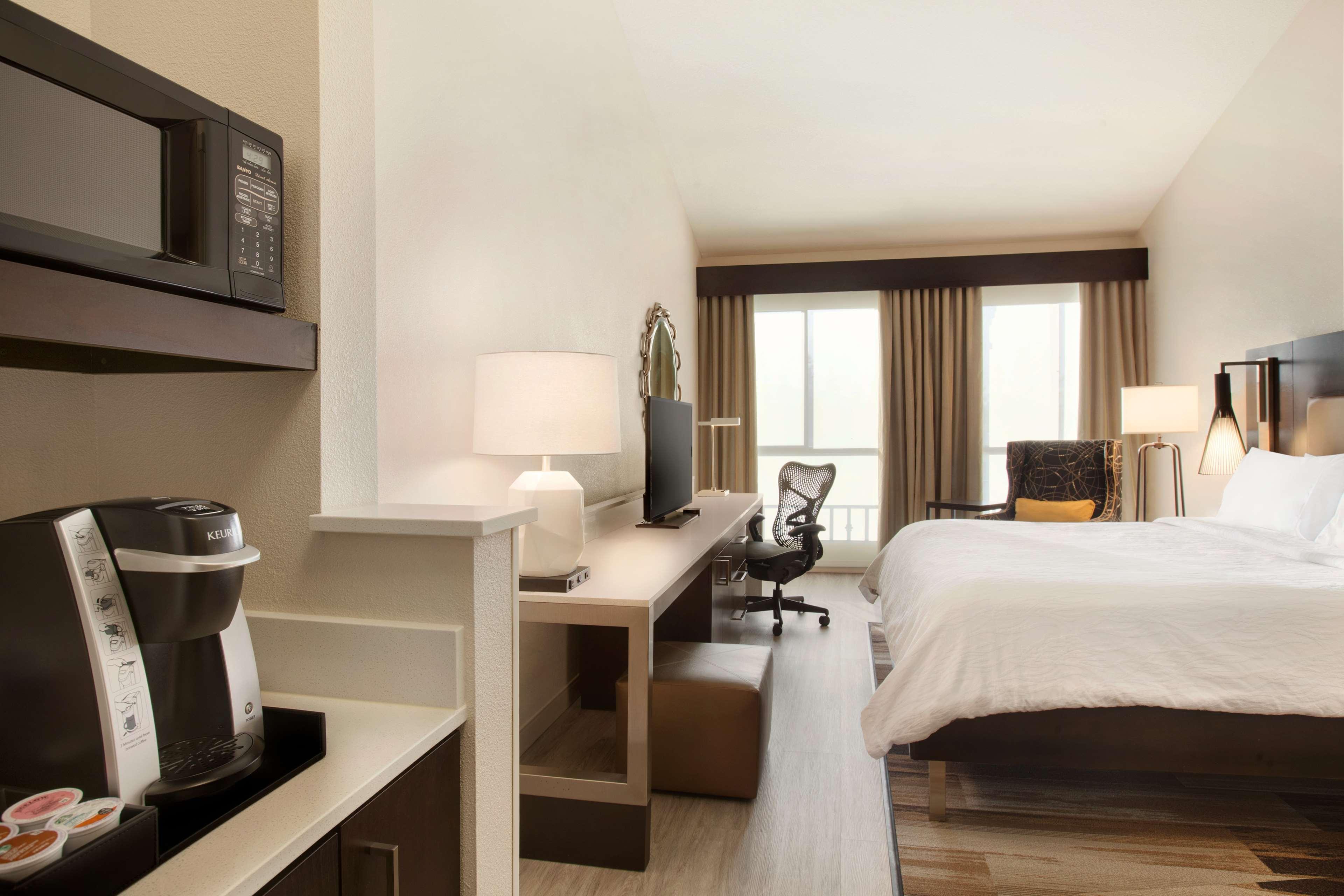 Hilton Garden Inn Cupertino Eksteriør bilde