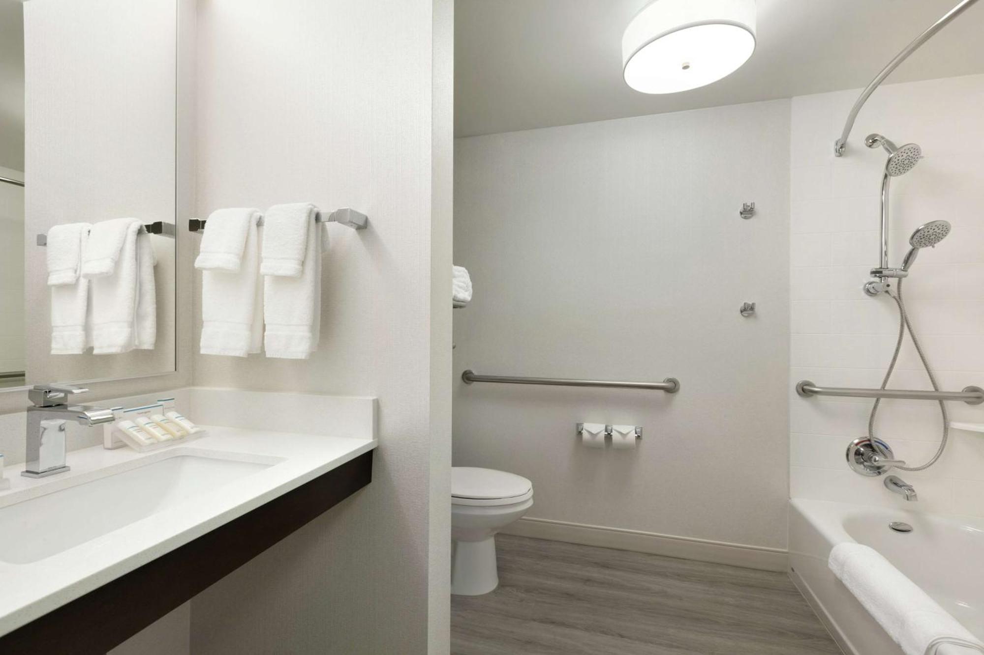 Hilton Garden Inn Cupertino Eksteriør bilde