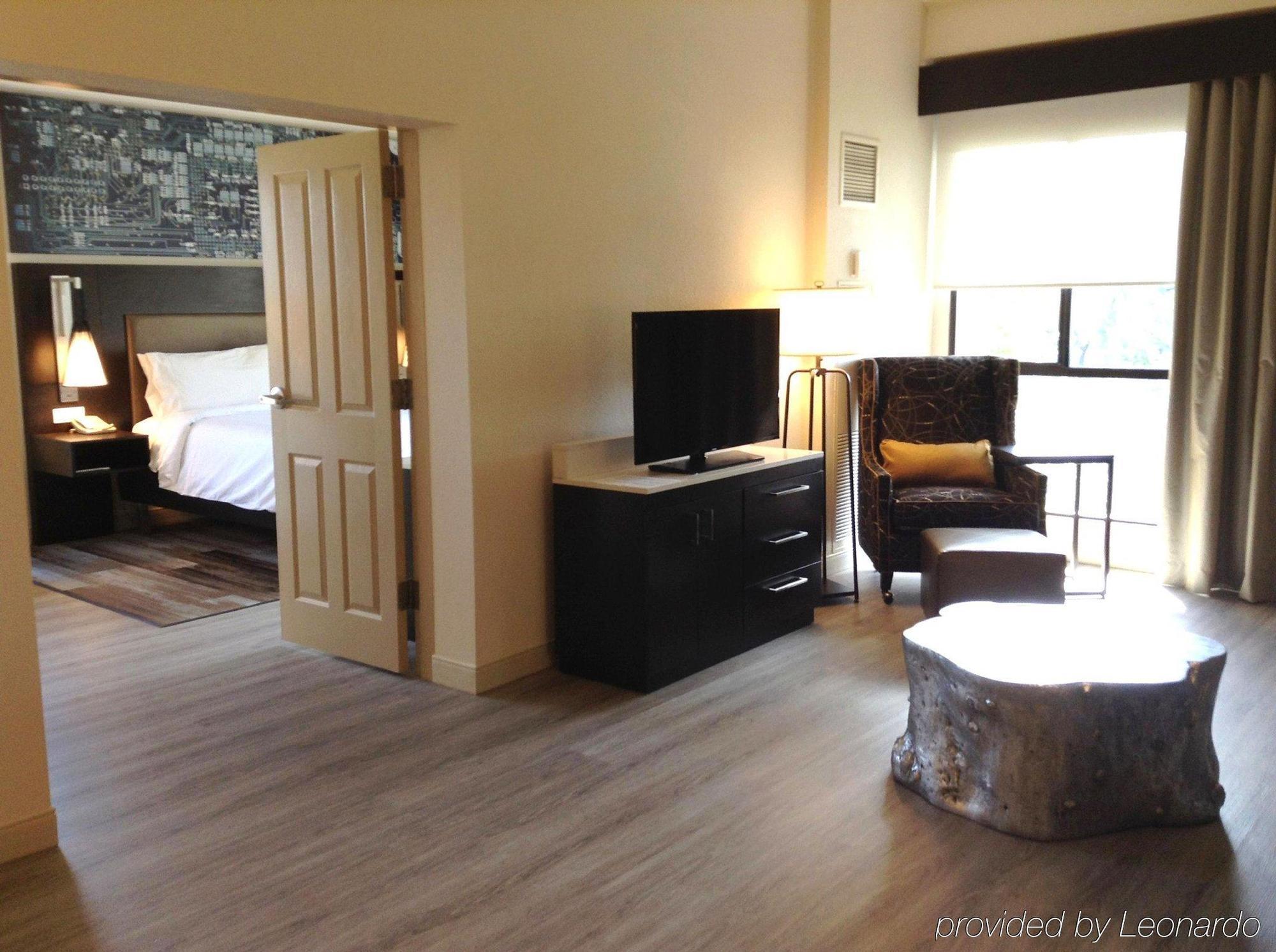 Hilton Garden Inn Cupertino Eksteriør bilde